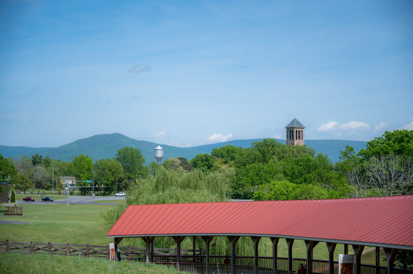 Luray Caverns  by RawBeltPhotos