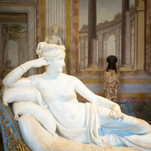 Classical statue of Pauline Bonaparte made by Antonio Canova