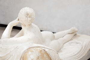 Lying Venus - Najade Giacente - by Antonio Canova 1816