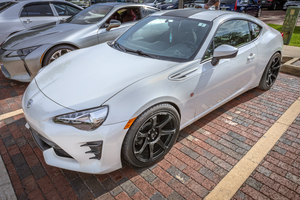 2017 White Toyota 86 Coupe X 3