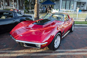 1971 Red C3 Corvette x1 8