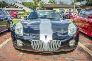 2006 Black Pontiac Soltice Sports Car X101