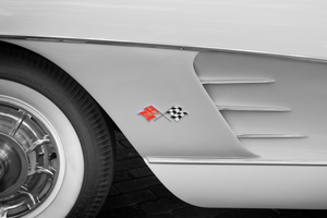 1960 White Chevrolet Corvette X104