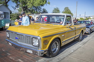 1971 Yellow Chevy Pickup Cheyenne C10 X15 3