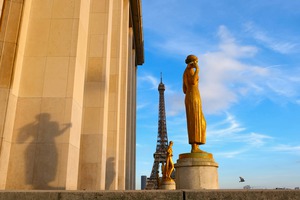 Eiffel Tower 3B