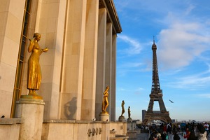 Eiffel Tower 3