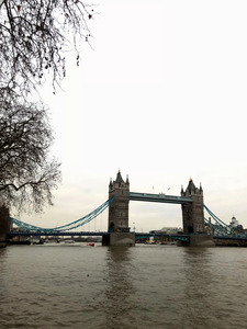 London Bridge  2B