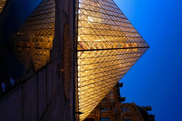 Evening Louvre 3 by Click4Pix