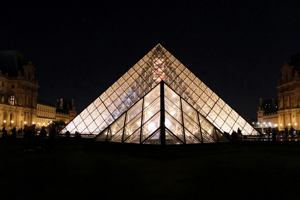A Louvre Triangle 2 Digital Download