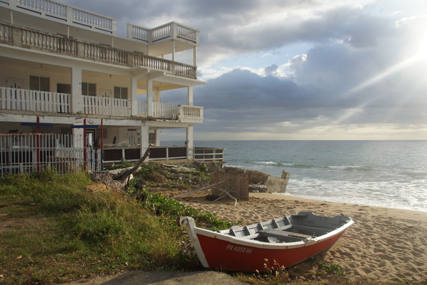 Abandoned boat by Shell Photography