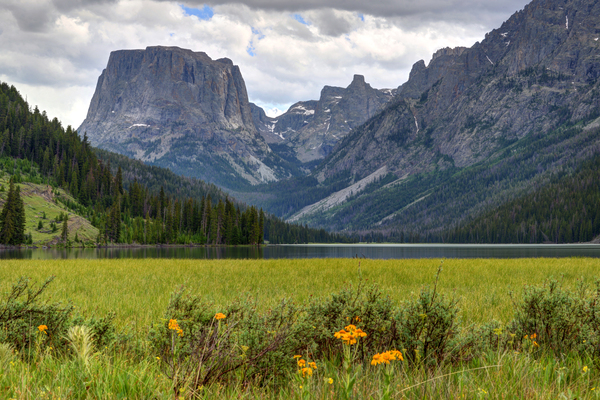 Squaretop Mountain and Upper Green River Lake - Wyoming by Gary Whitton
