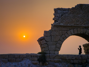A cigarette in Caesarea