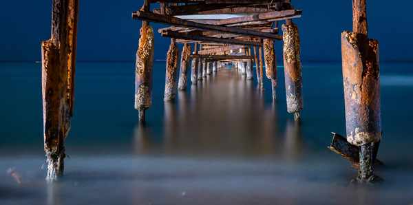 Bridge to the sea Print