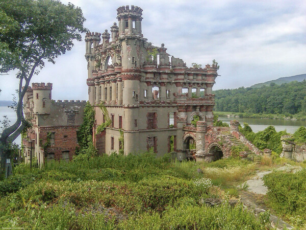 Bannermans Castle Print