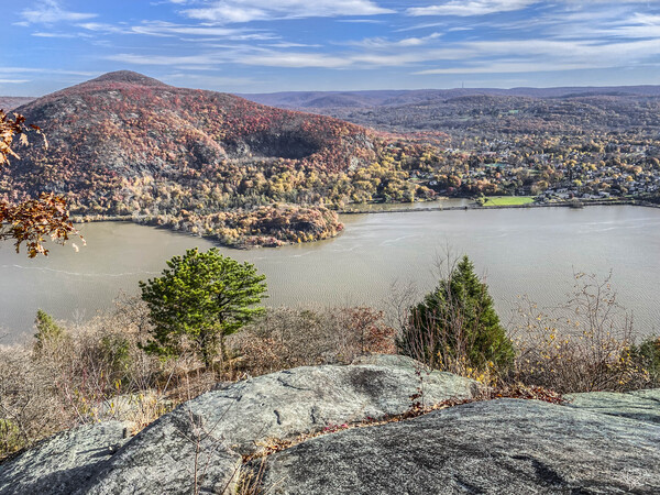 Eastward Autumn View by THOMAS PATRICK KENNEDY