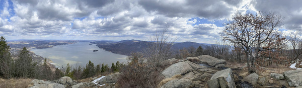 Mid Hudson Valley Winter Morning by THOMAS PATRICK KENNEDY