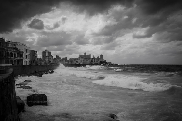 Storm at the Malecon by Chirag Pandya