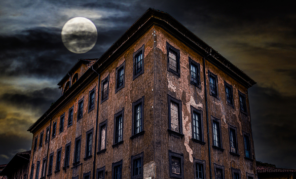 Old Building on Via St Maria in Pisa Print