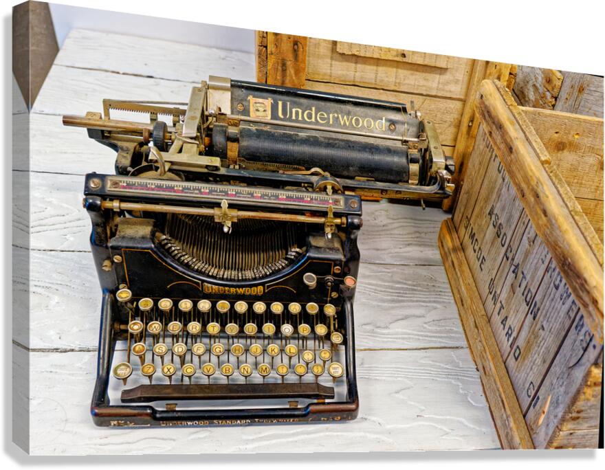 Old Underwood Typewriter Canvas Print