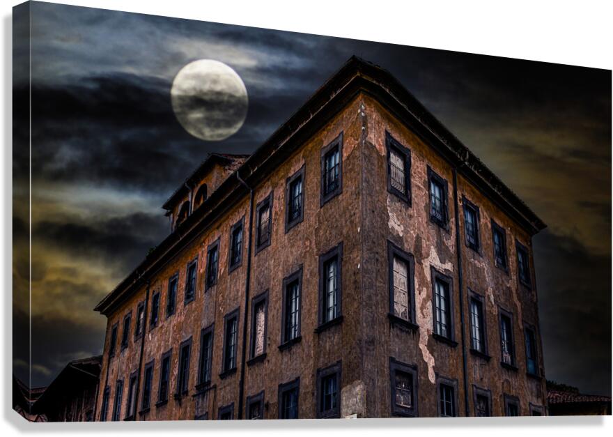 Old Building on Via St Maria in Pisa Canvas Print