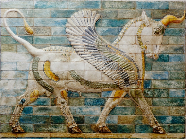 Winged Guardian of Babylon by NARIO