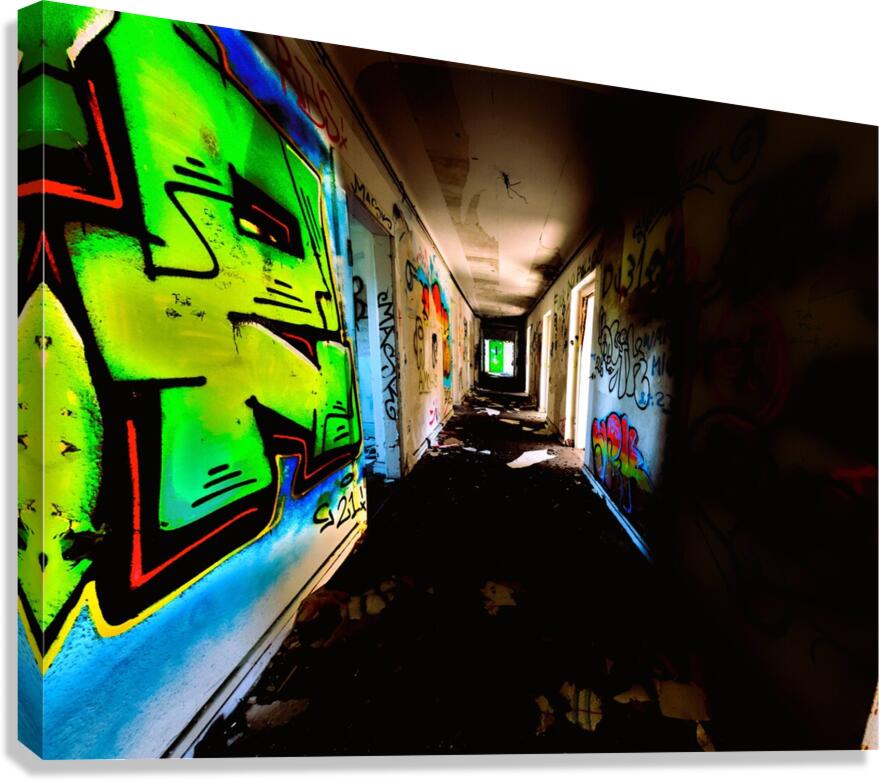 Glowing Grafiti On Decaying Hallway Of Abandoned Luxury Hotel Impression sur toile