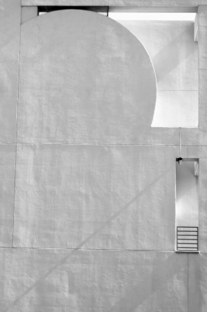 Round Wall with Soft Light