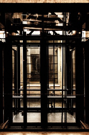Elevator Platform with Glass