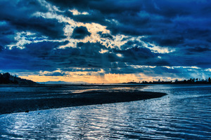 Morning Rays Of Light