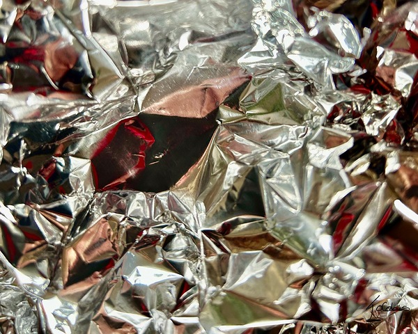 Metallique tache rouge  by Jolabis 