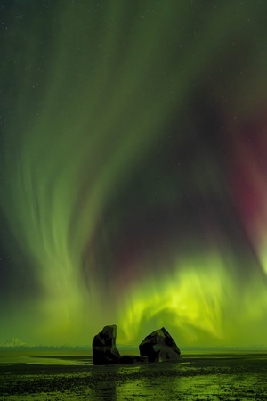 Clam Gulch Aurora Flair by Dave Veith