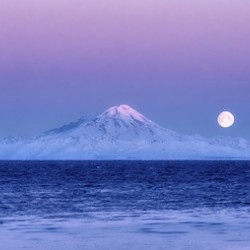 Belt of Venus Moonset