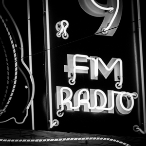 92.9 fm radio sign  square 813 Radio 13k