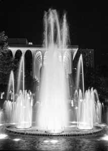 ING building fountain  vertical 1696 Fount 13k.jp