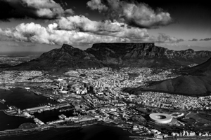 cape town skyline and table mountain  horizontal