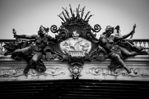 detail on pont alexandre iii bridge  horizontal 2