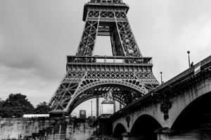eiffel tower base  horizontal 3476 Seguin 13k