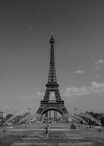 eiffel tower from fountains in trocadero gardens  1707930370.3759