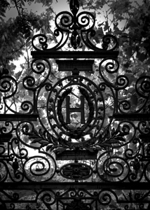 harvard gate  vertical 1379 Gate 13k