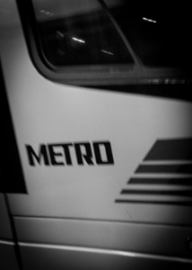 houston metro light rail  vertical 933 Metro 13k.