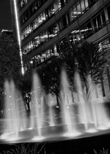 hunt building fountain  vertical 765 Akard 13k.jp