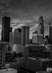 los angeles skyline  vertical 2600 National 13k.j