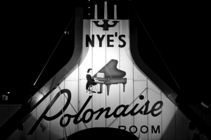 nyes polonaise room  horizontal 1711 Polonaise 13