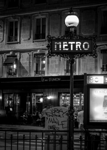 paris metro sign  vertical 2454 Metro 13k