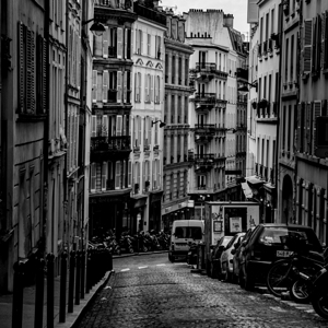 parisian street on montmartre  square 2476 Montma