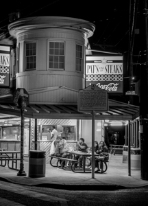 pats steaks at night  vertical 2252 Steakp 13k.jp