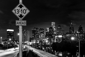 philly skyline over i76 at night  horizontal 979