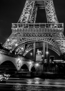 pont d iena bridge at night  vertical 3454 Chapte