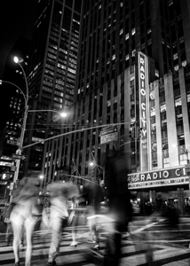 radio city music hall  vertical 1481 Pedestrians