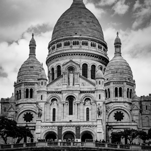 sacre coeur on montmartre  square 2470 Sanctuarie